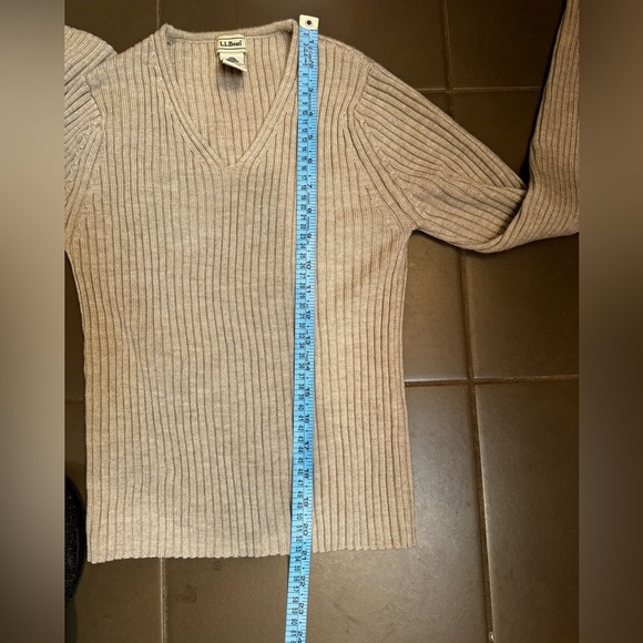 MERINO WOOL L.L. BEAN Women’s WOOLMARK Ribbed Long Sleeve V Neck Sweater Size XS - Picture 13 of 14